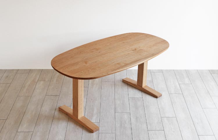 ウォールナット 楕円形天板・二本脚ダイニングテーブル［OVAL-TABLE］：木の家具専門店［木蔵］